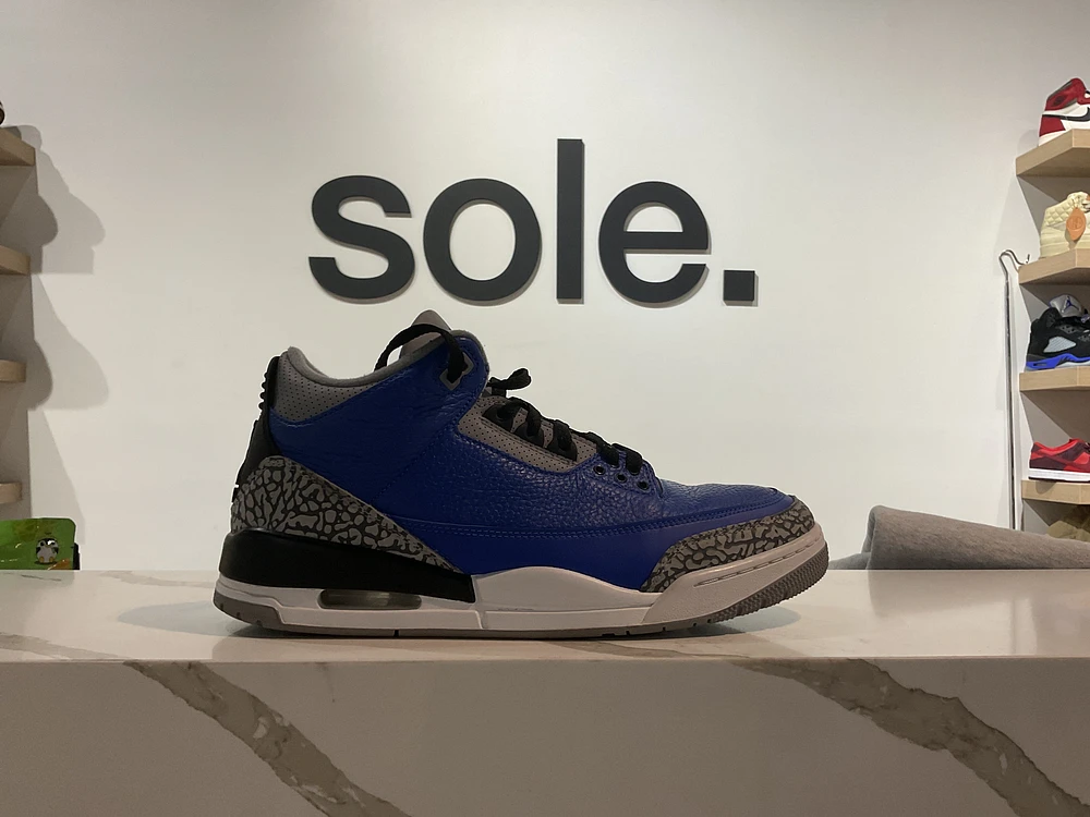 Pre-Owned Air Jordan 3 Retro 'Varsity Royal'