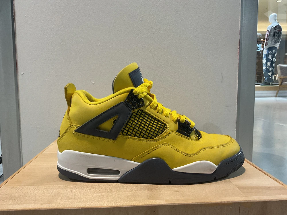 Pre-Owned Air Jordan 4 Retro 'Lightning' 2021