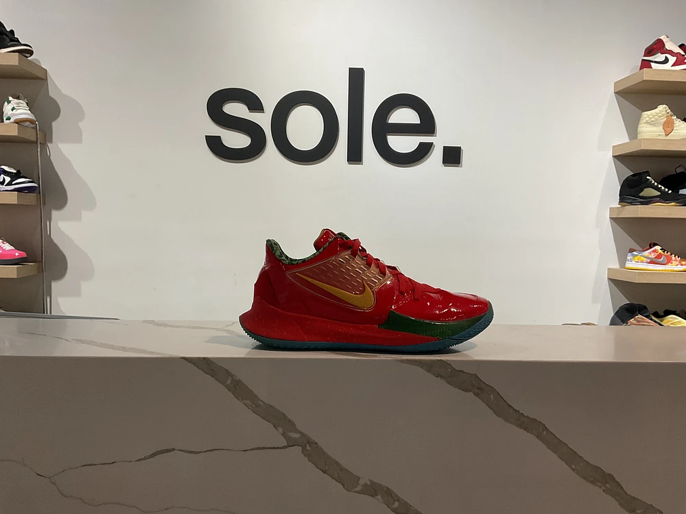 Pre-Owned SpongeBob SquarePants x Kyrie Low 2 'Mr. Krabs'