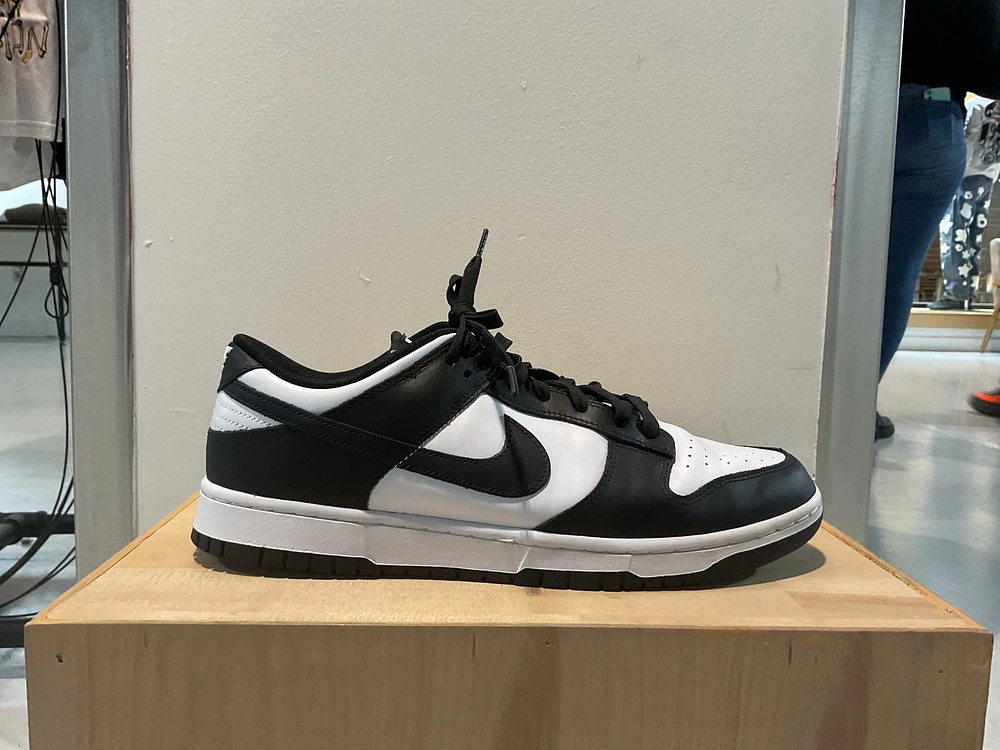 Pre-Owned Dunk Low 'Black White'