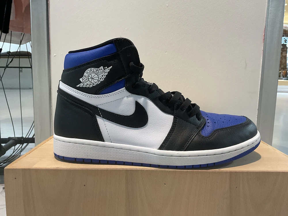Pre-Owned Air Jordan 1 Retro High OG 'Royal Toe'