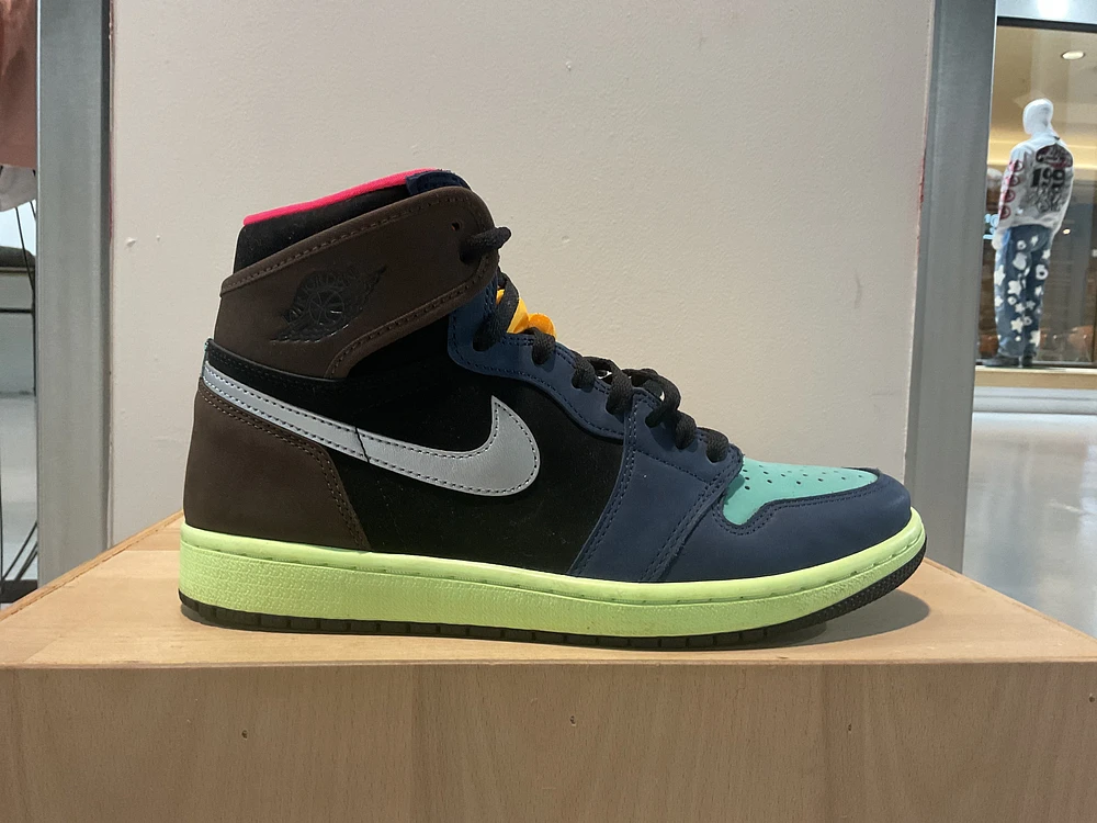 Pre-Owned Air Jordan 1 Retro High 'Tokyo Bio Hack'