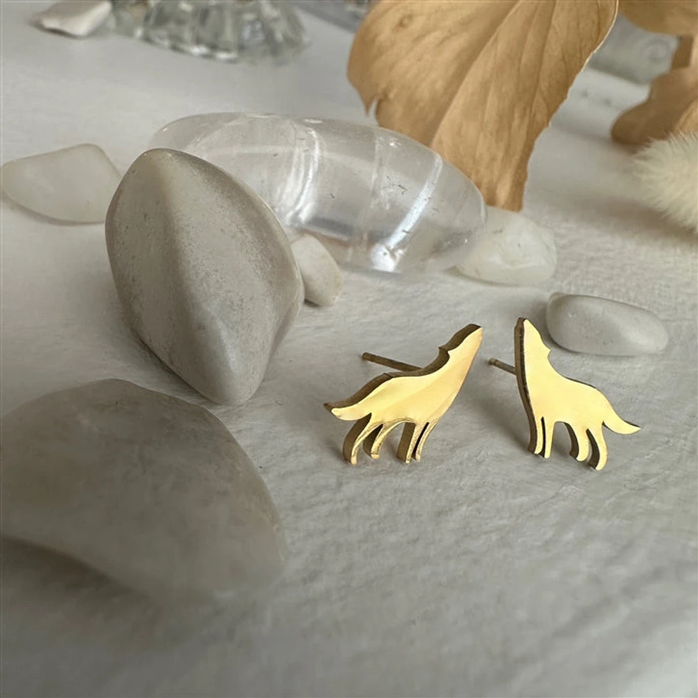 Lobo Howling Wolf Stud Earrings Gold