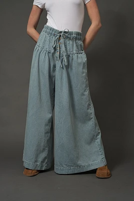 Yoke Pintuck Wide Leg Denim Pants