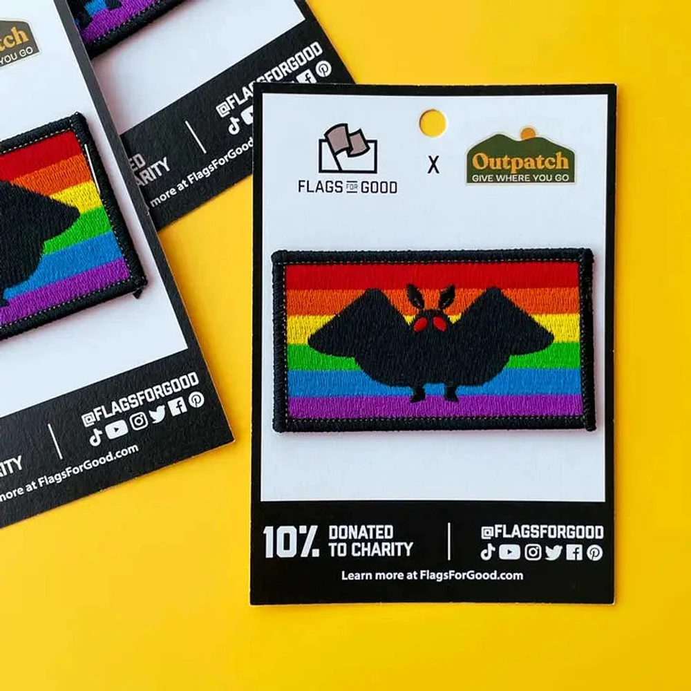 Parche del orgullo del hombre polilla
