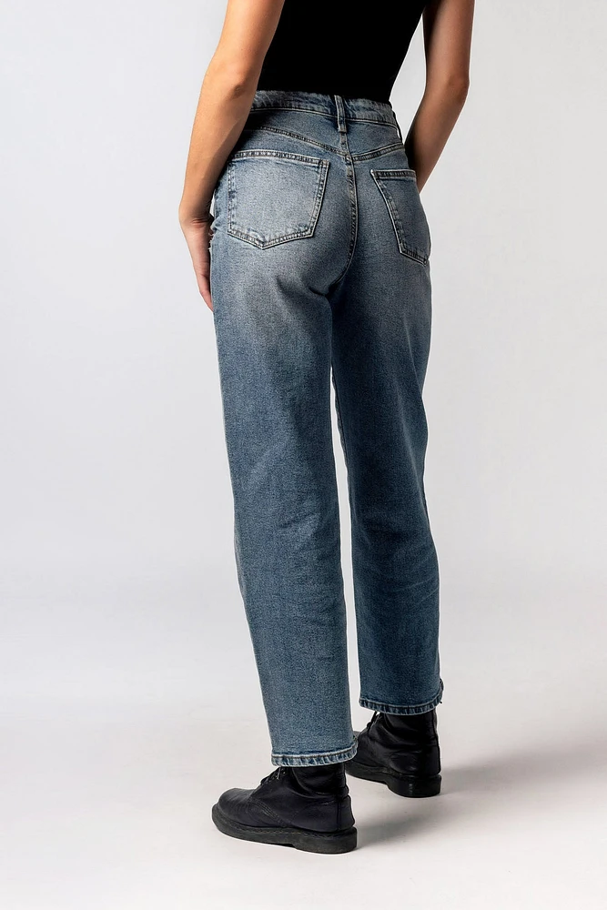 Celebrity Pink Emaline Wash High-Rise Straight-Leg Jean