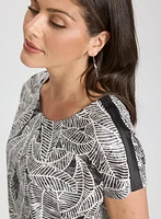T-shirt à motif de feuilles