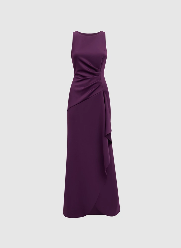 Robe de soirée à détail volanté