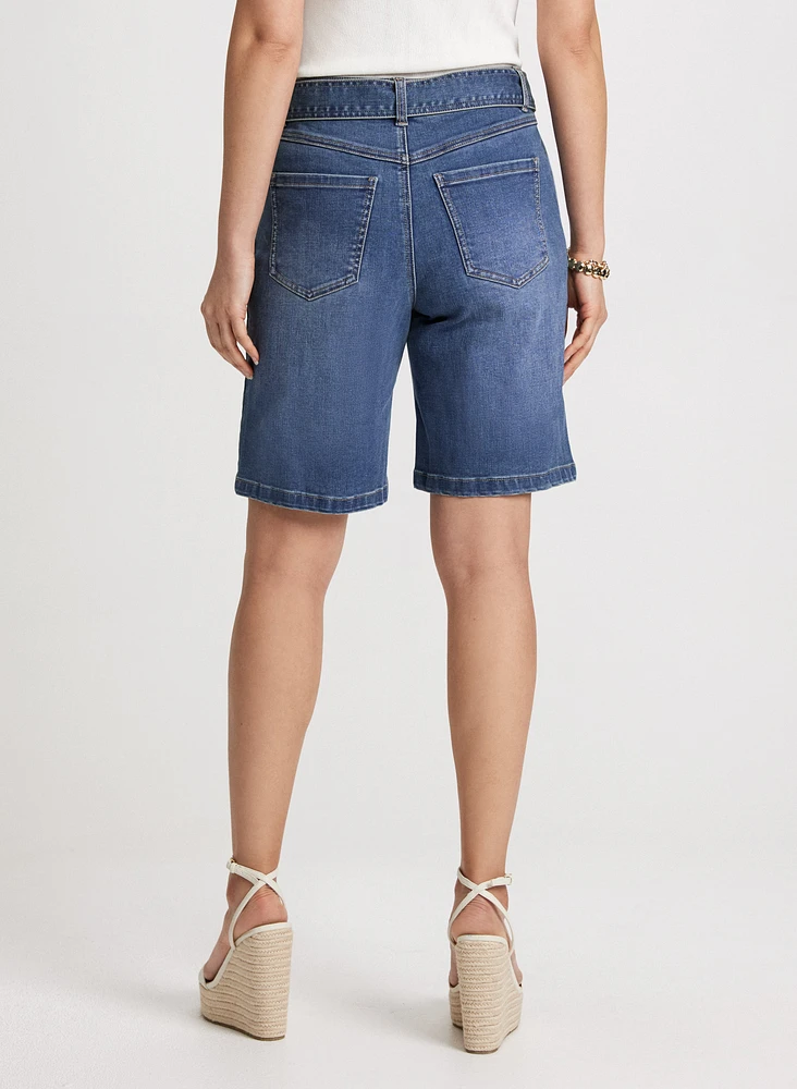 Short en denim avec ceinture à nouer