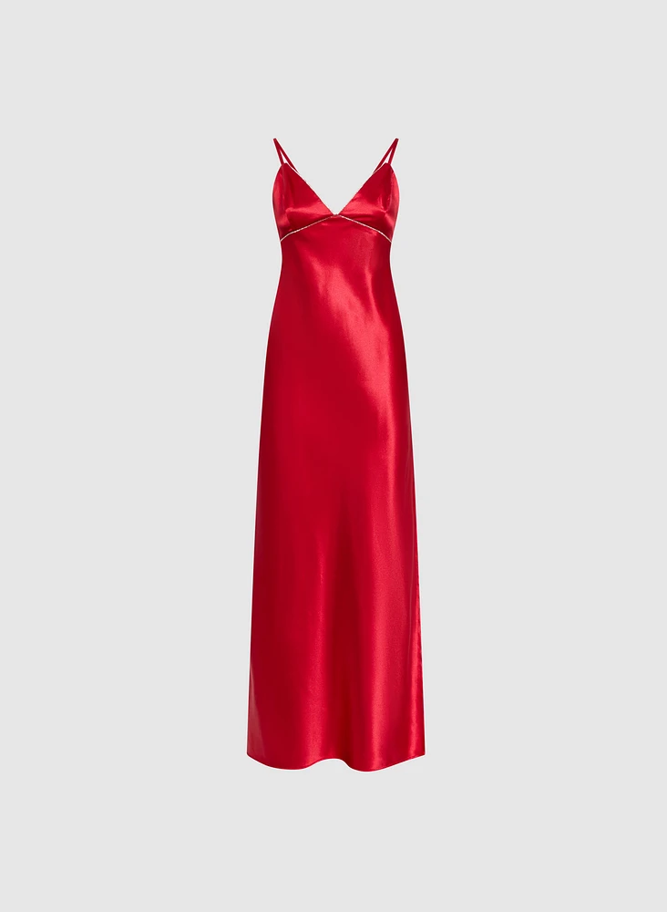Robe maxi en satin à fines bretelles