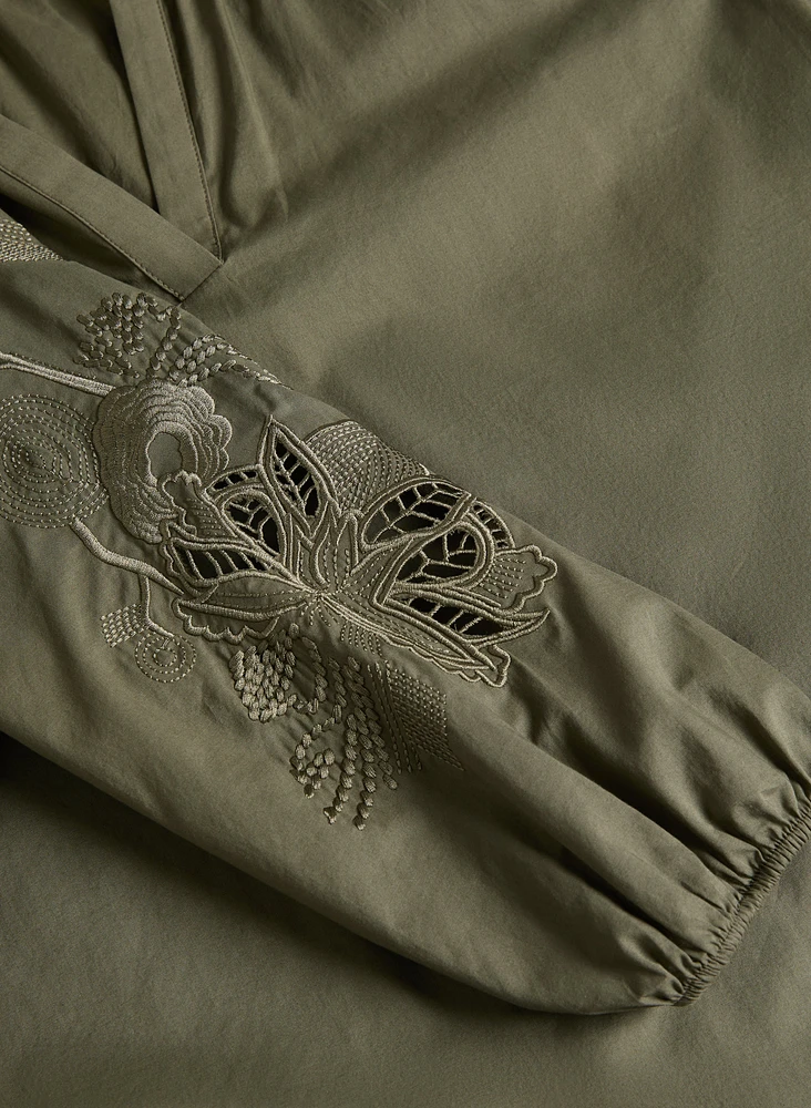 Embroidered 3/4 Sleeve Blouse