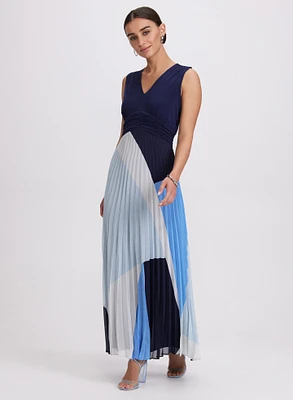 Pleated Geometric Print Dress