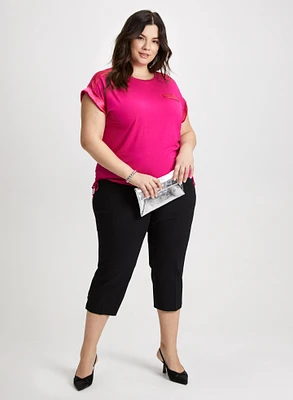T-Shirt with Satin Details & Bengaline Capris