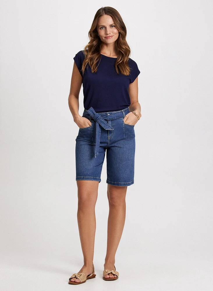 T-shirt orné et short en jean à nouer