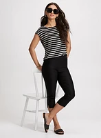 Pull-On Lateral Slit Capris