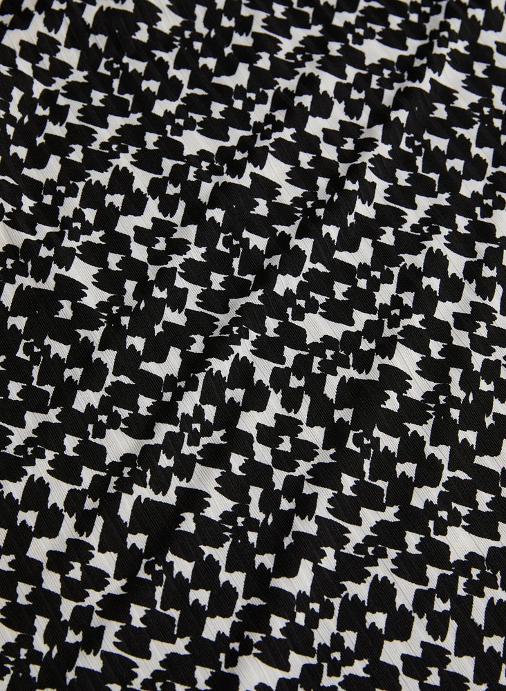 Geometric Pattern Mock Neck Top