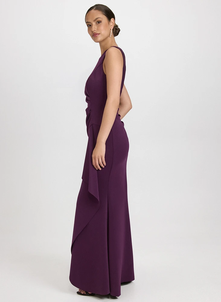 Robe de soirée à détail volanté