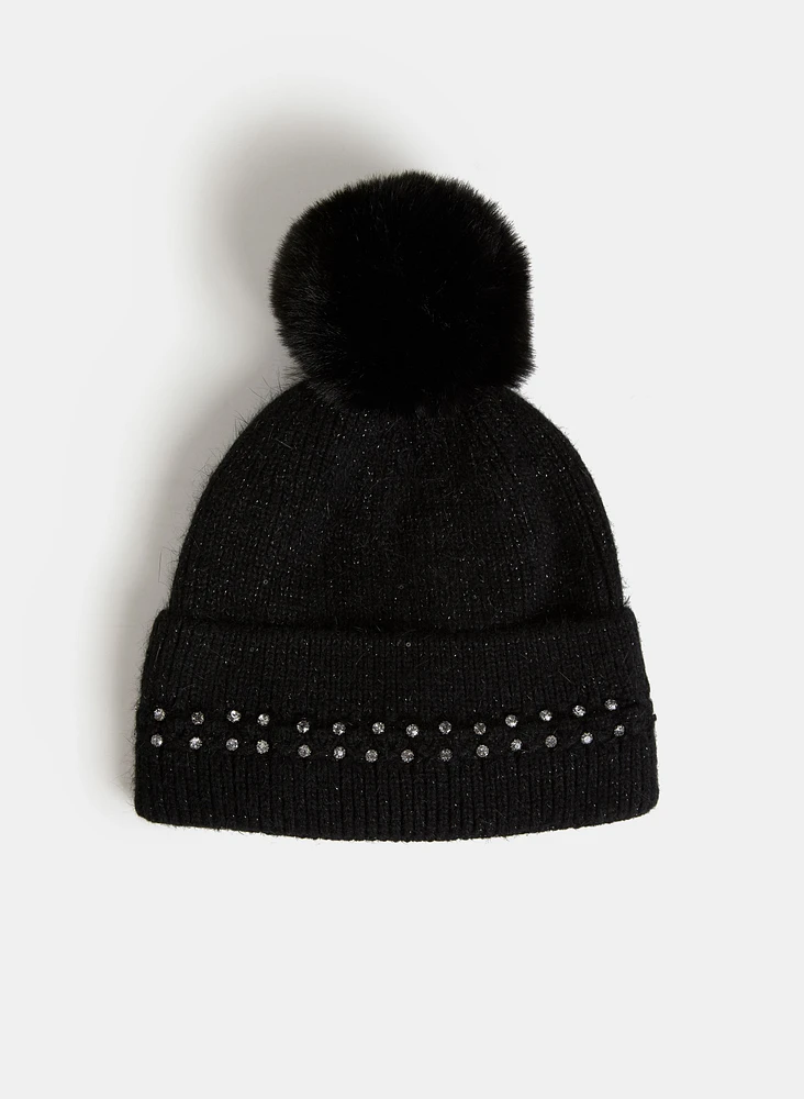 Tuque à pompon amovible et détails de cristaux