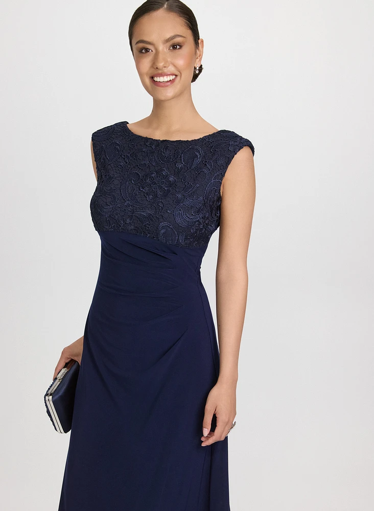 Robe à bustier en dentelle