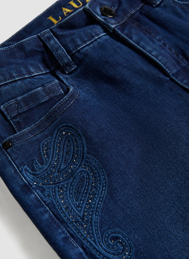 Jean droit à broderies perlées