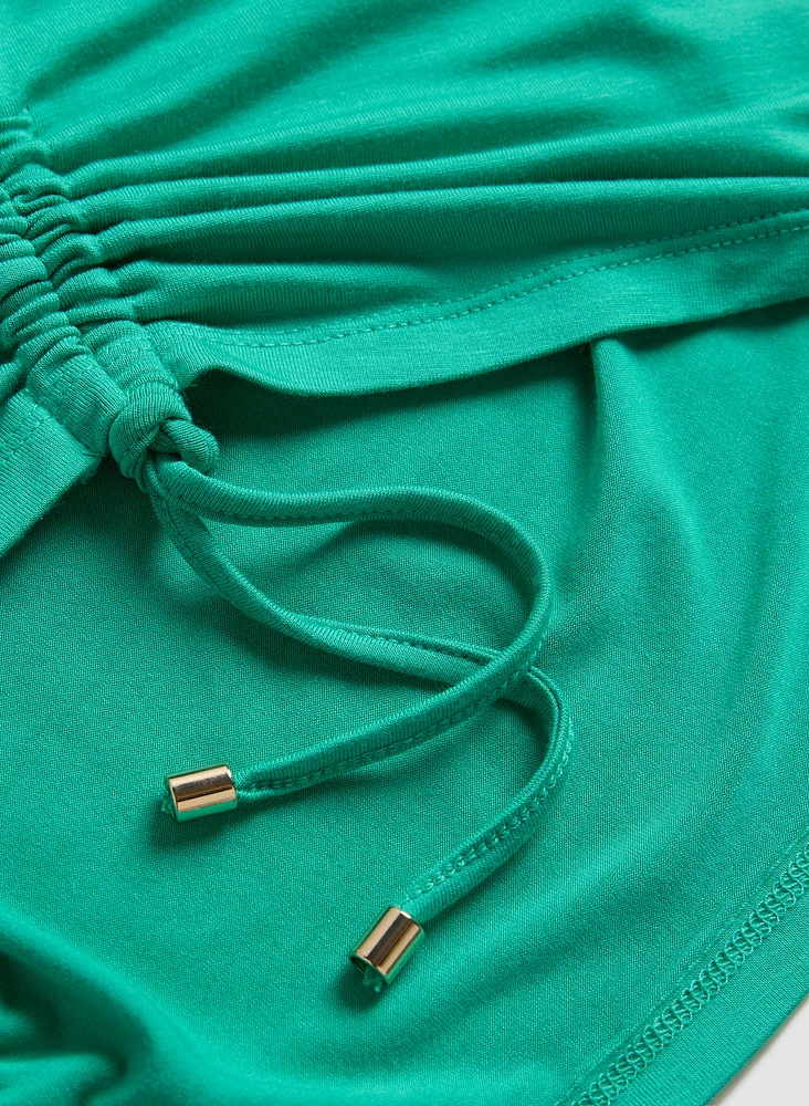 T-shirt de satin avec cordons à nouer