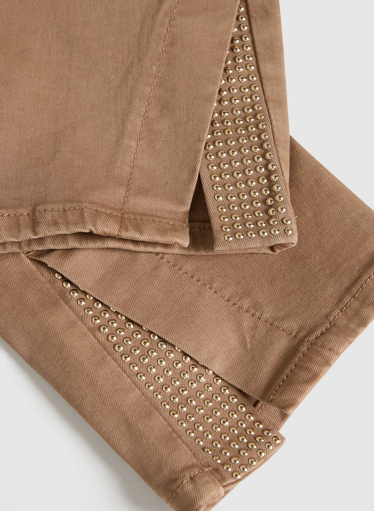 Embellished Slit Hem Jeans