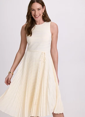 Robe en dentelle rayée
