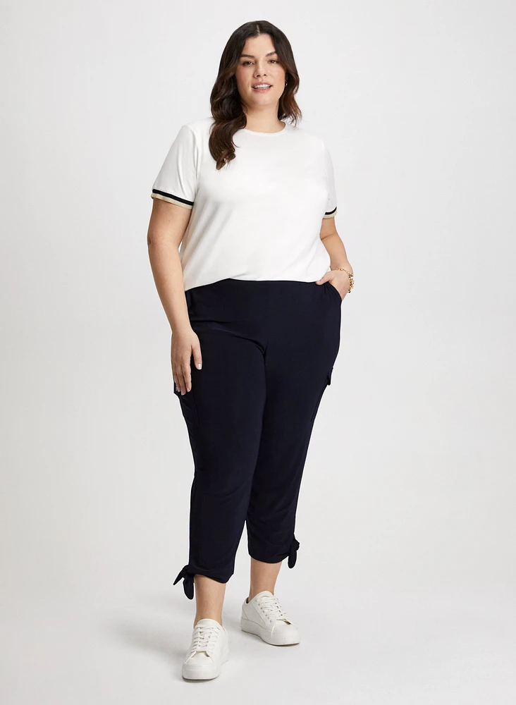 T-shirt à ourlets métalliques et pantalon jambe droite