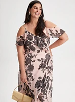 Robe fleurie à épaules dénudées