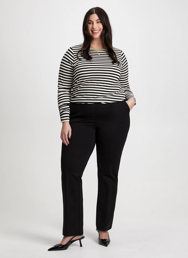 T-shirt rayé et pantalon droit