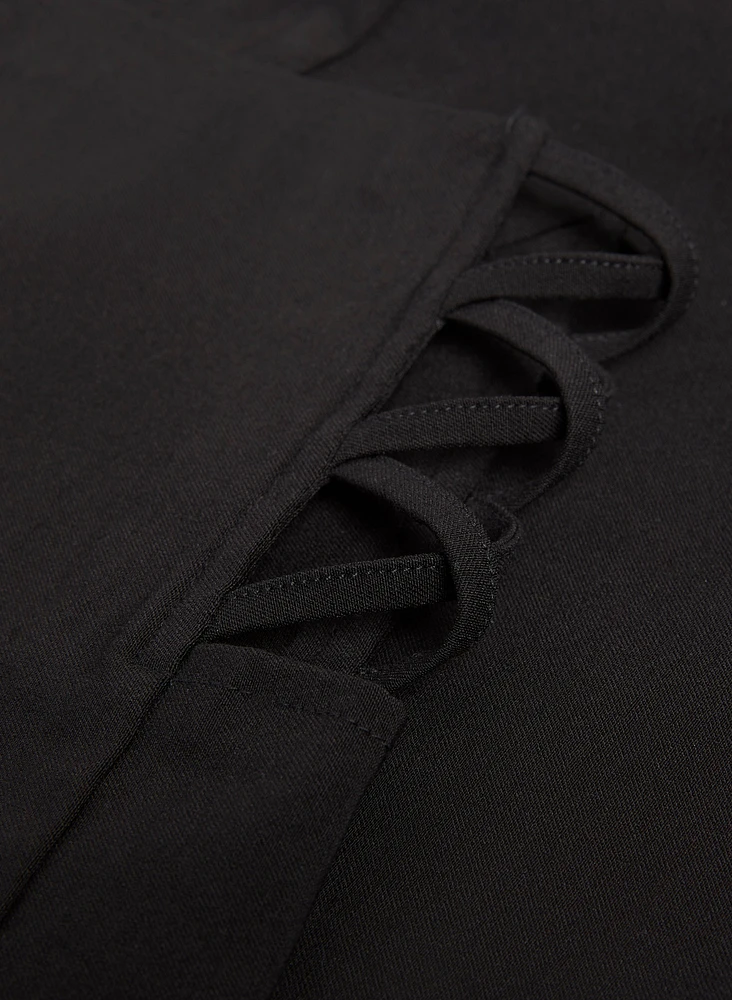 Cross Detail Capris