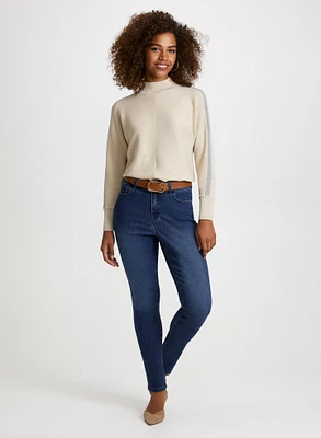 Pull ottoman et jean bleu étroit