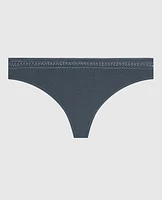 Tanga avec dentelle élémentaire ciel orageux