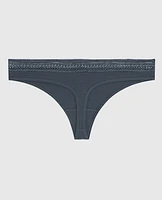 Tanga avec dentelle élémentaire ciel orageux