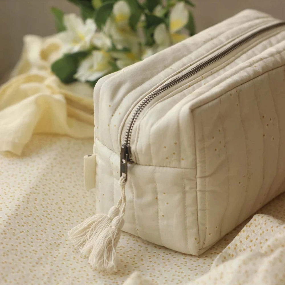 Travel Bag - Wild Chamomile