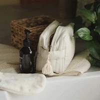 Travel Bag - Wild Chamomile