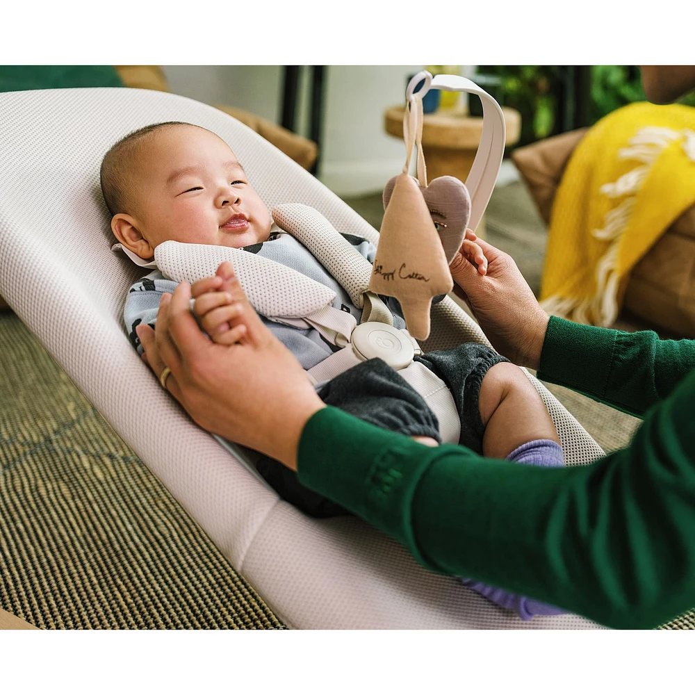 Stokke® Yoga™ Bouncer - Light Sand
