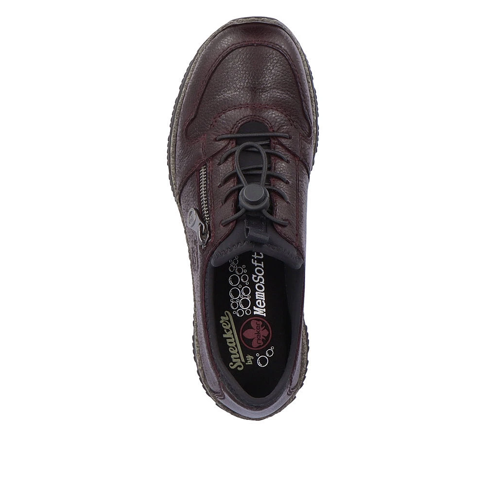 Red Slip On Pull Tie