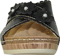Lucia Black