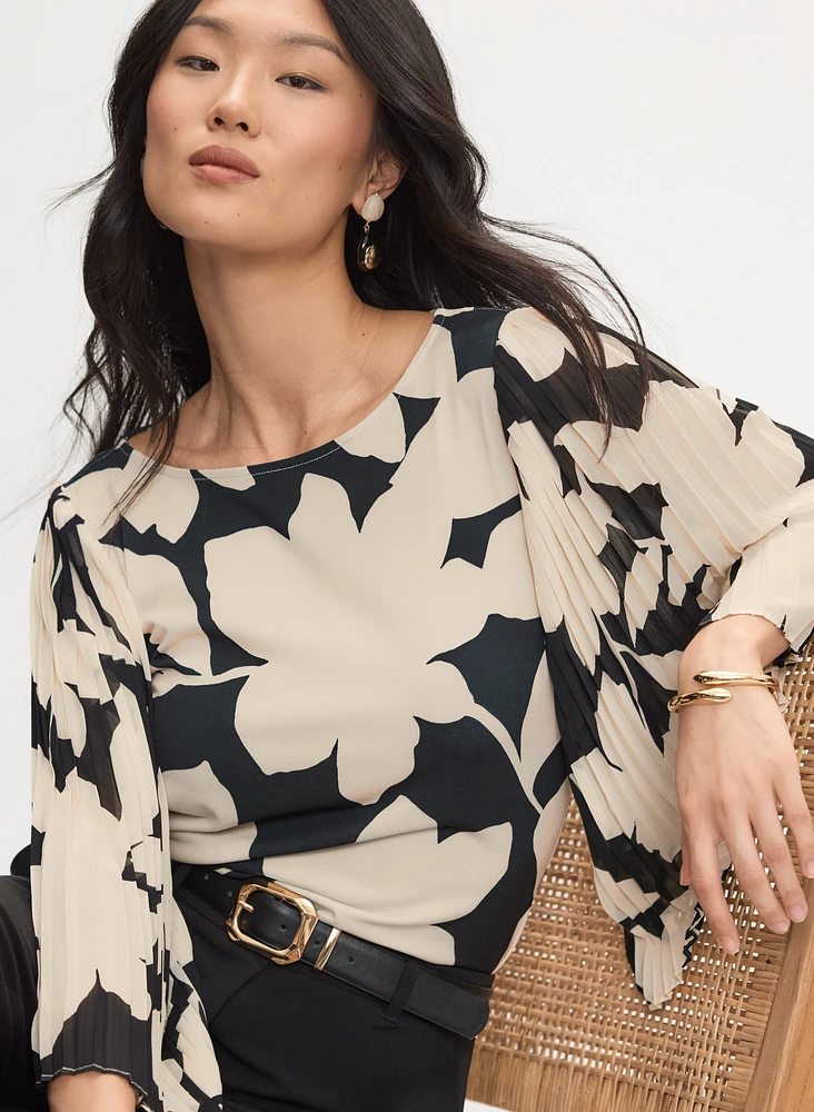 Floral Pleat Sleeve Top