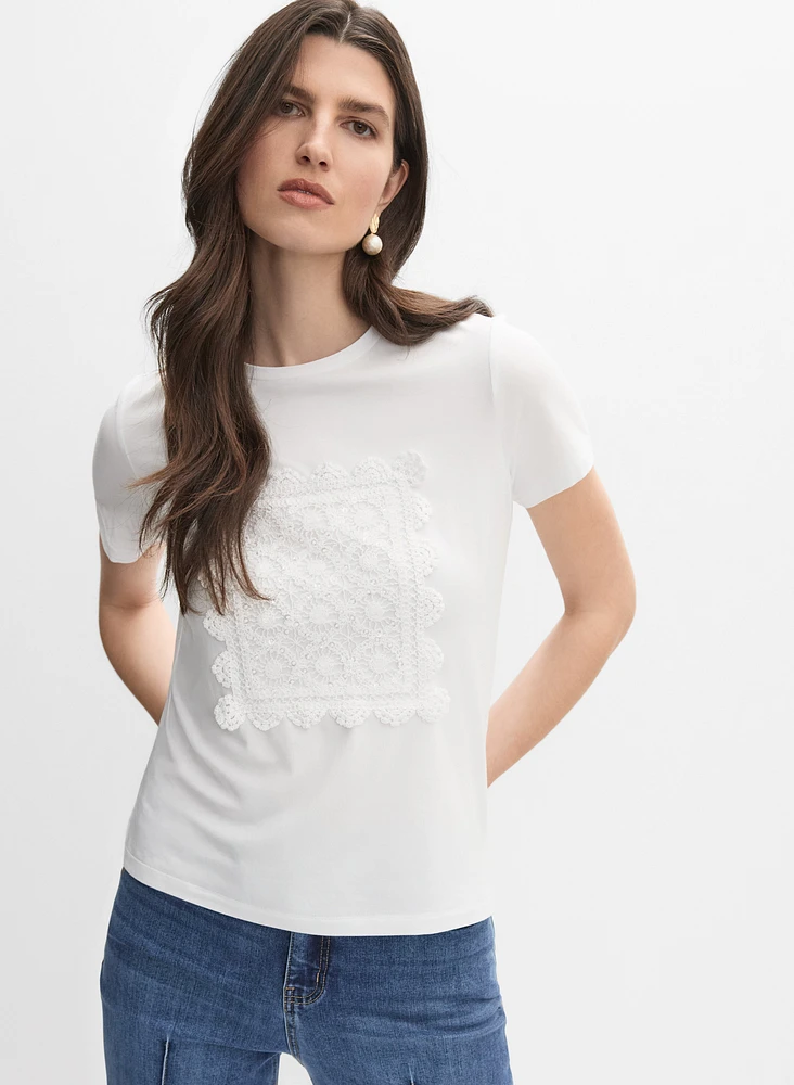 T-shirt à détail en crochet