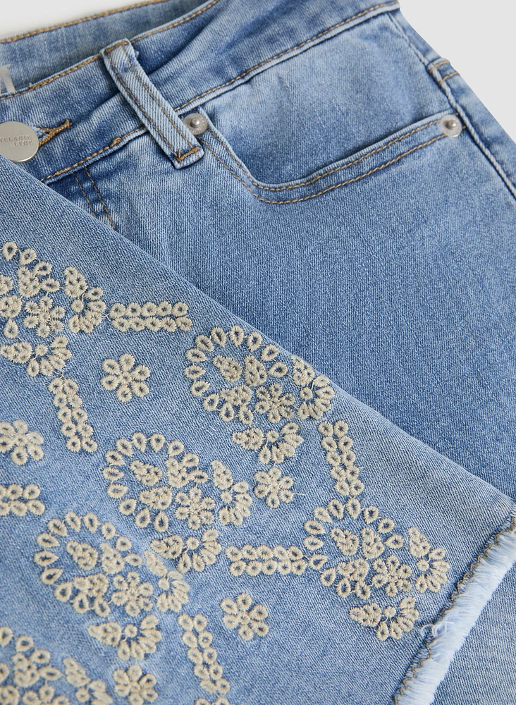 Jean jambe étroite à embellissements