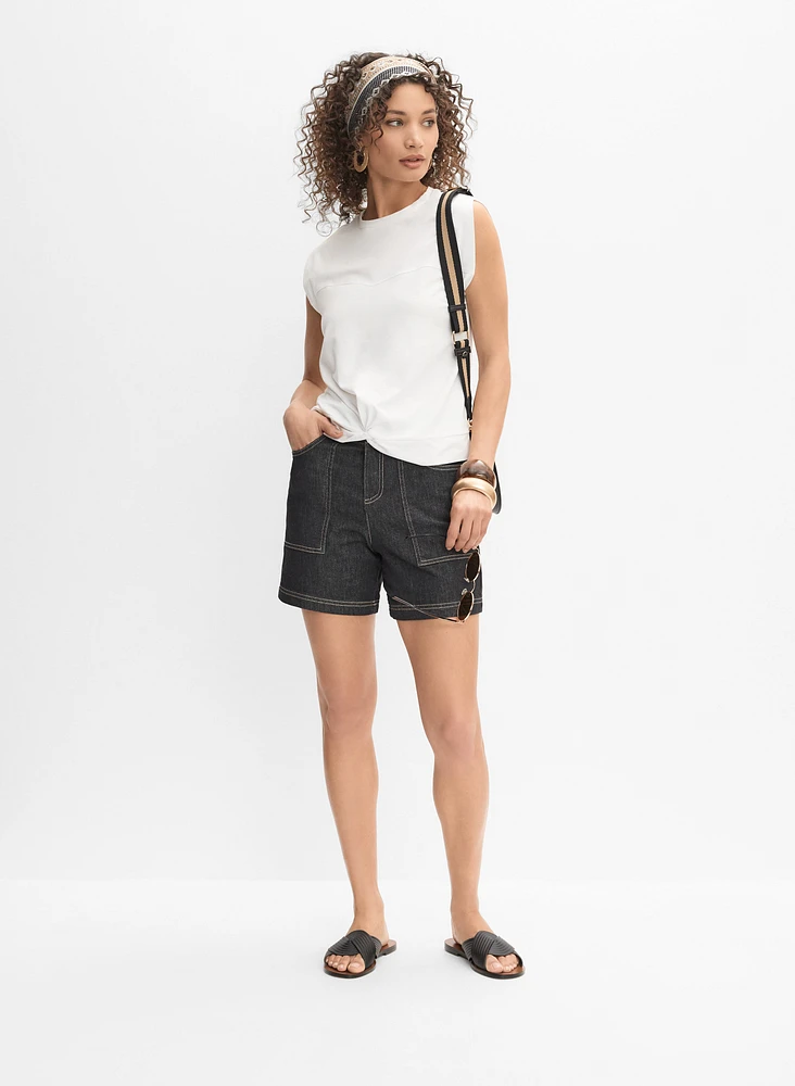 Short en denim à deux boutons