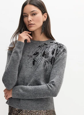 Pull à broderie florale