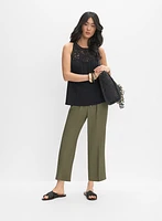 Drawstring Pull-On Capris
