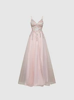 Robe à broderies florales et billes