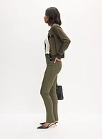 Jean traité à jambe droite