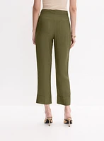 Pantalon à jambe droite écourtée