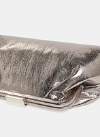 Kiss-Lock Metallic Clutch