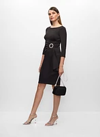 Robe drapée avec boucle à la taille